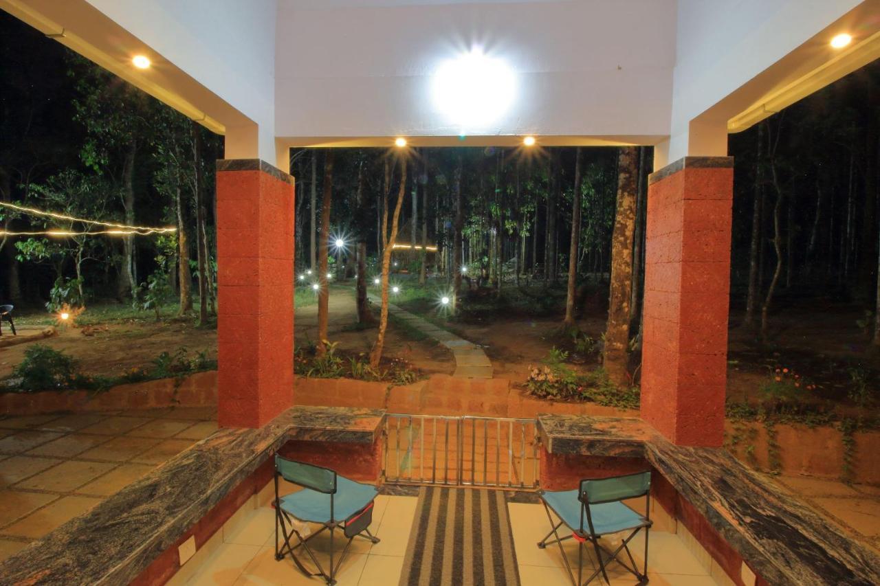 Tall Trees - Modern Forest Villa In Wayanad Sultan Bathery Extérieur photo